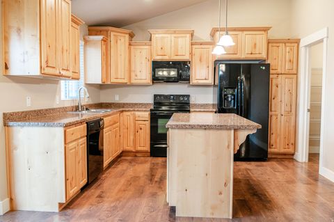 Tiny photo for 9242 N CORNWALL WAY, Eagle Mountain, UT 84005 (MLS # 2132827)
