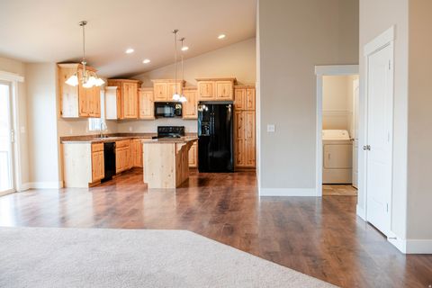 Tiny photo for 9242 N CORNWALL WAY, Eagle Mountain, UT 84005 (MLS # 2132827)