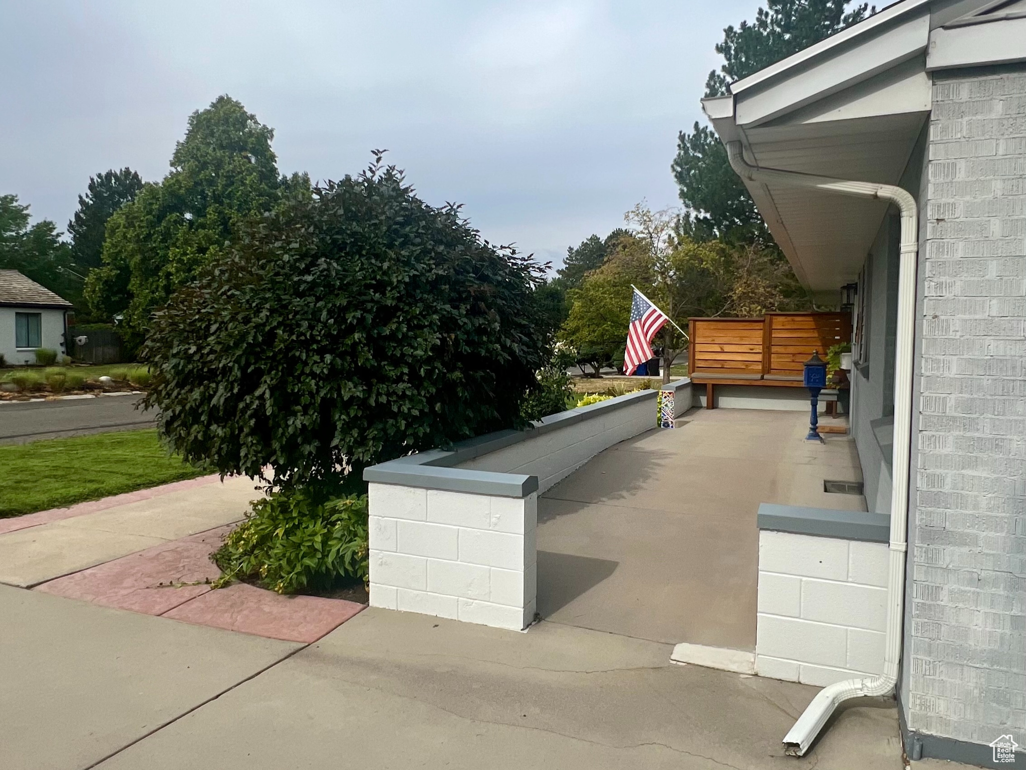 LAKEWOOD - Residential