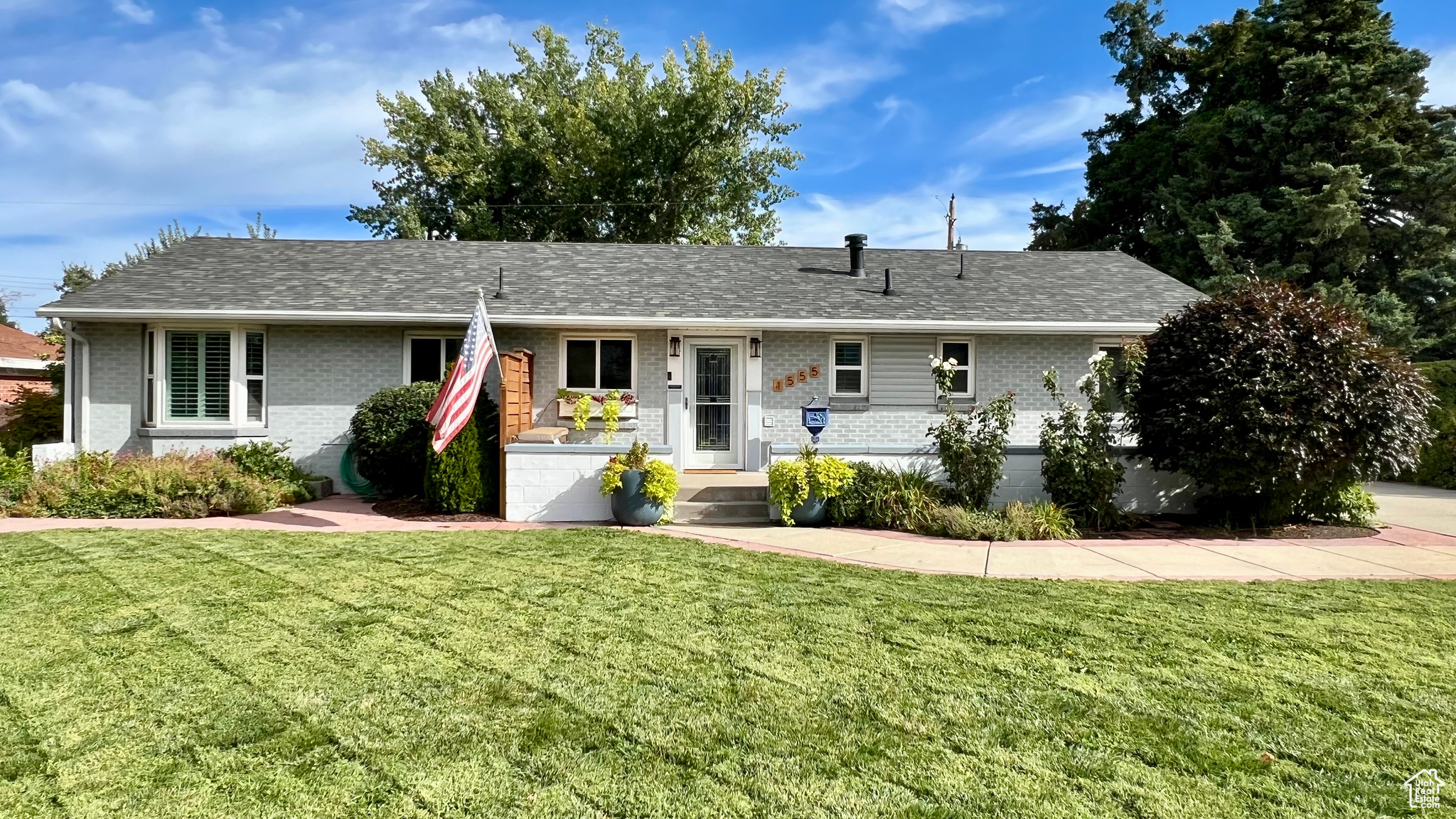 LAKEWOOD - Residential