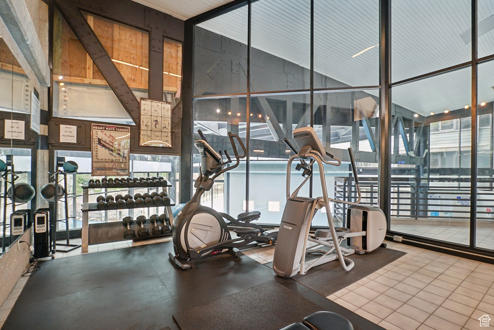 SILVER KING - Residential