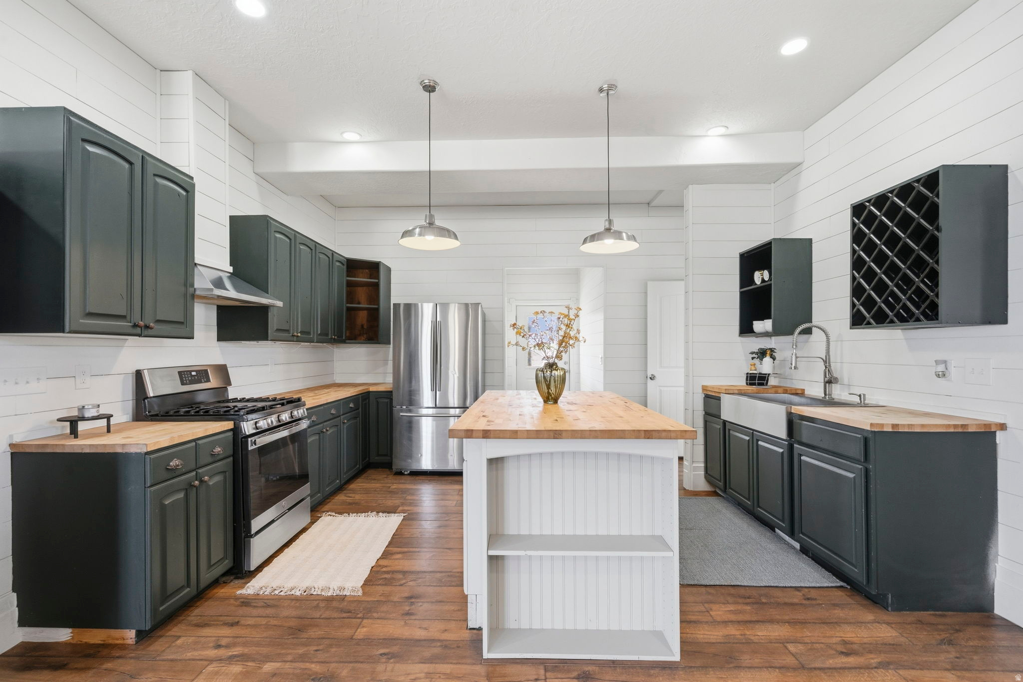 RIVERSIDE SUBDIVISION - Residential