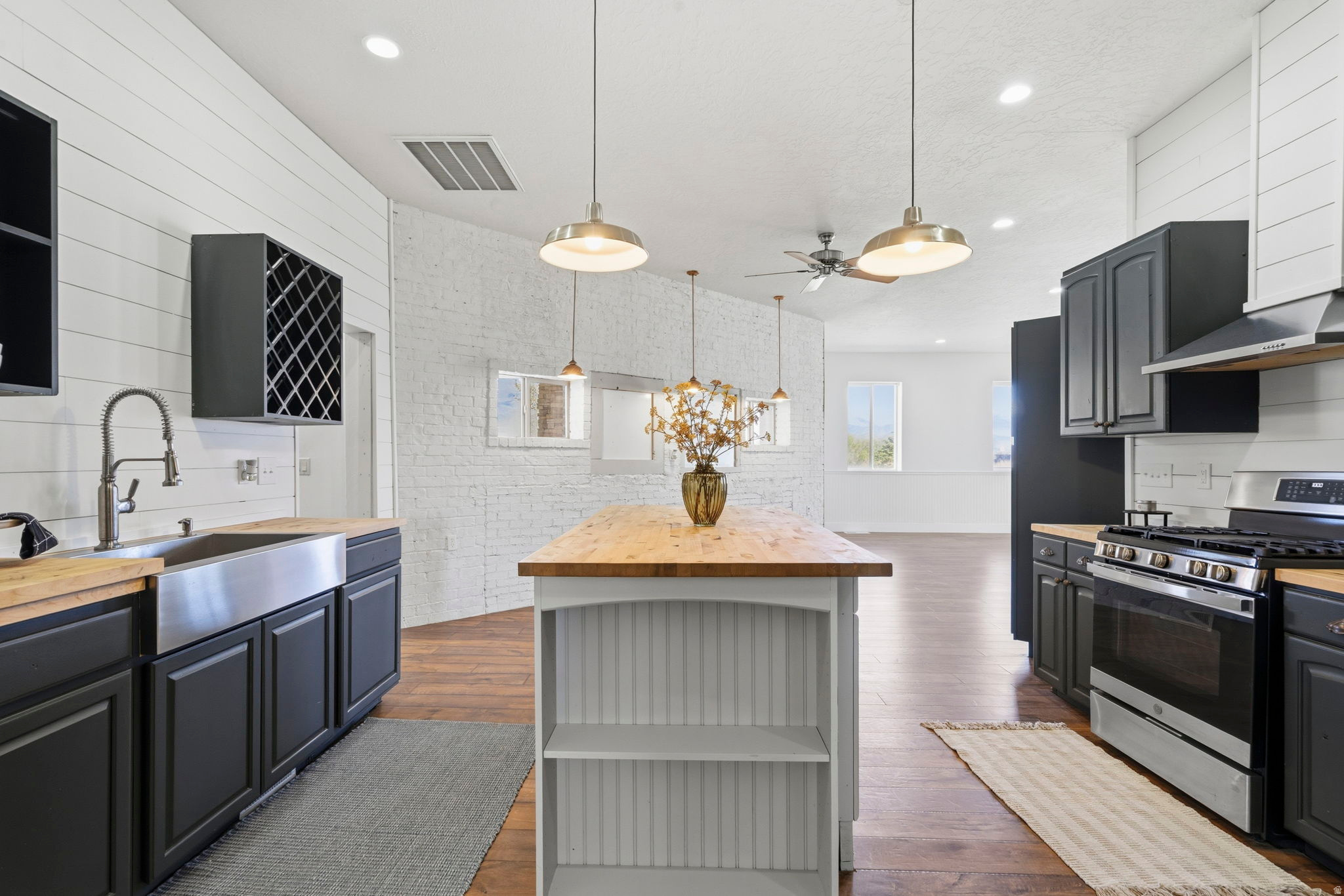 RIVERSIDE SUBDIVISION - Residential