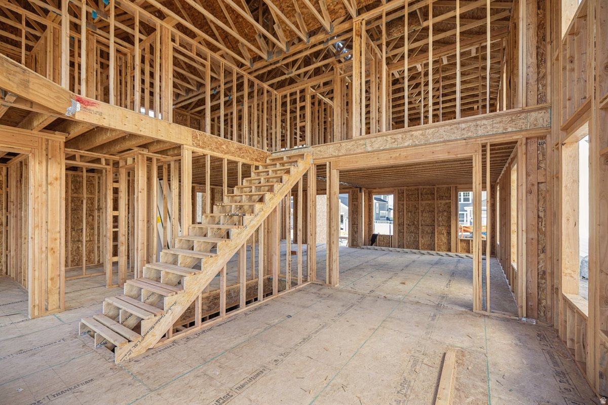 BEACON POINTE - Residential