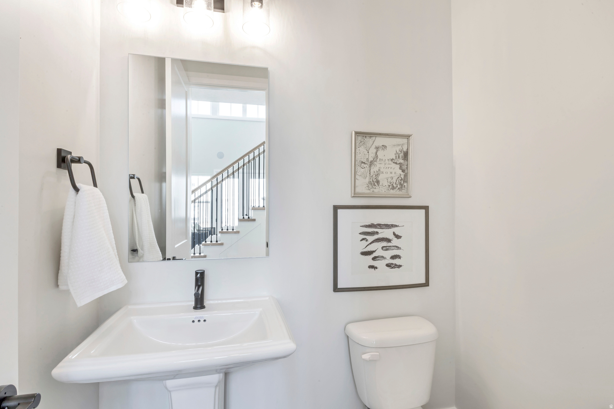 BEACON POINTE - Residential