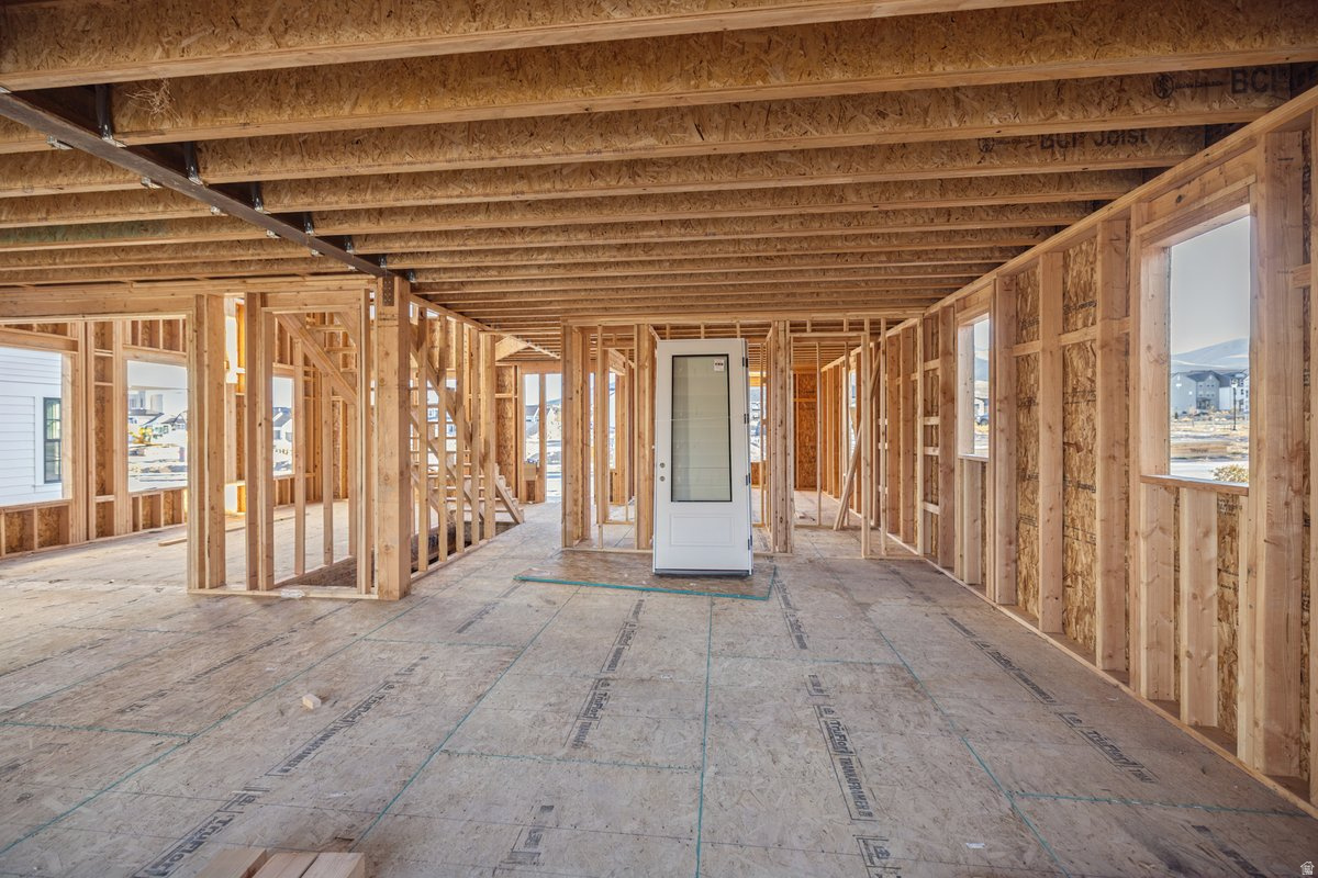 BEACON POINTE - Residential