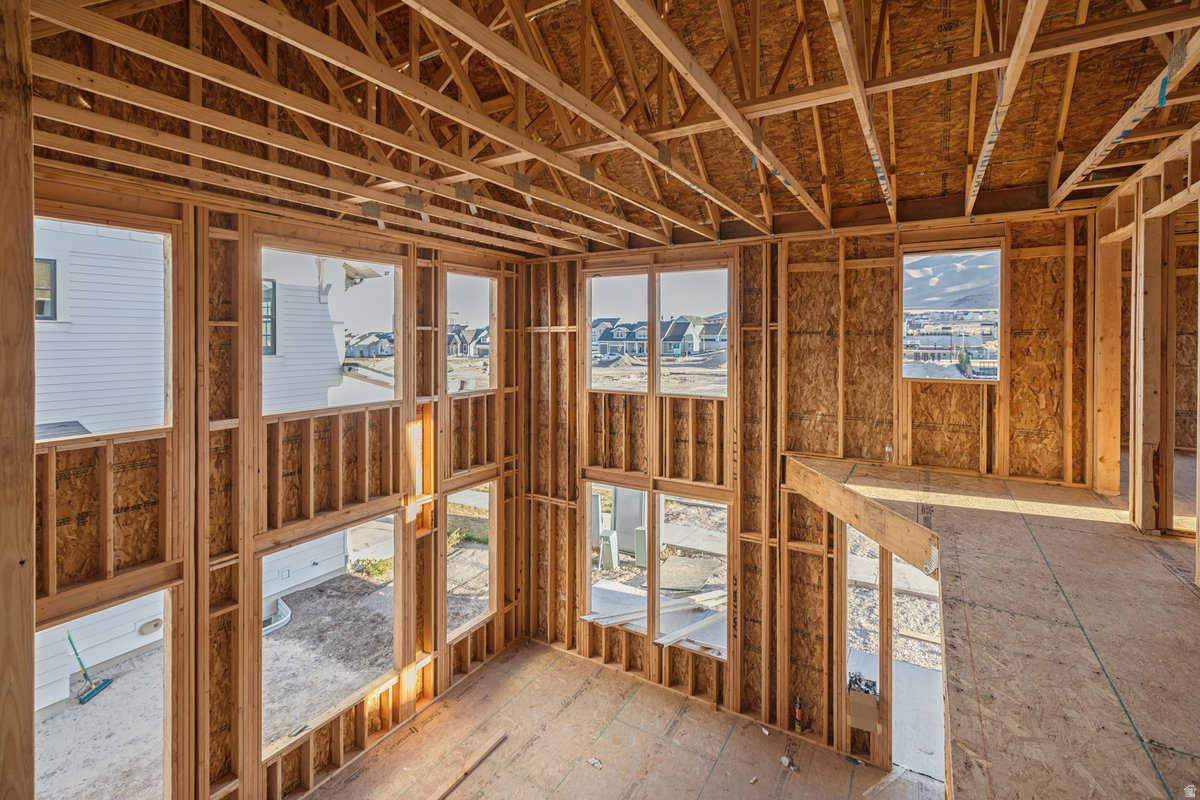 BEACON POINTE - Residential