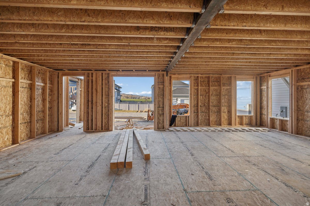 BEACON POINTE - Residential