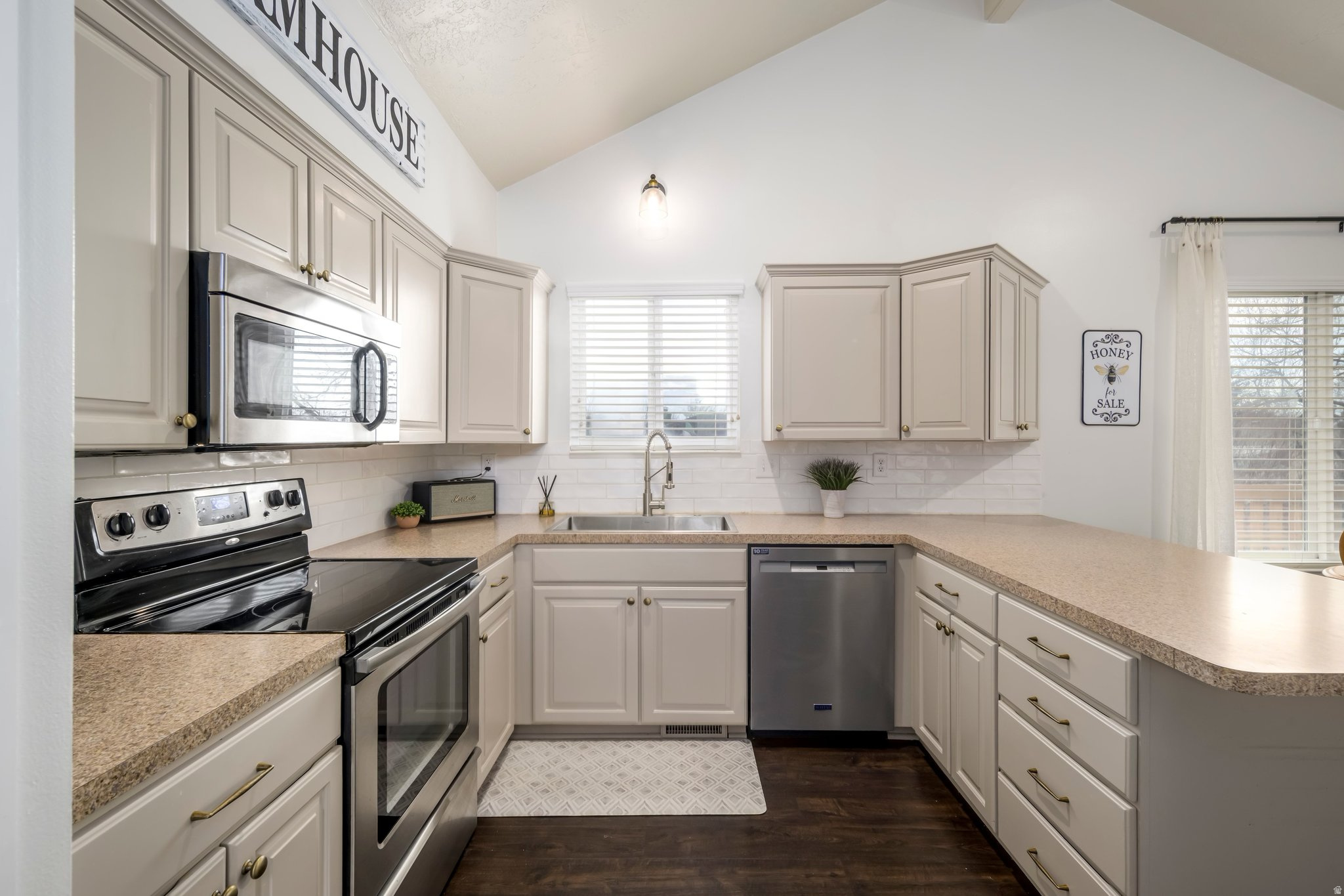 NALDER HEIGHTS II - Residential