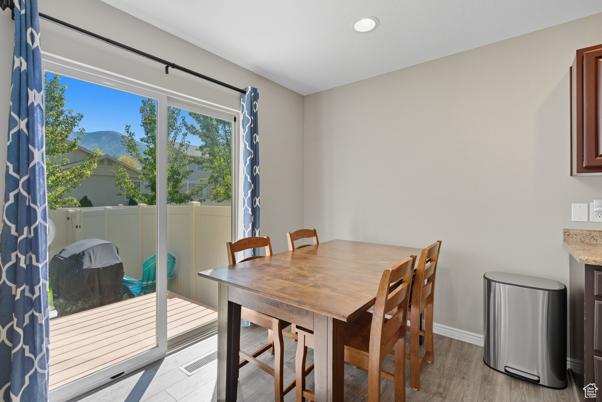 MAPLE MTN TOWNHOMES - Residential