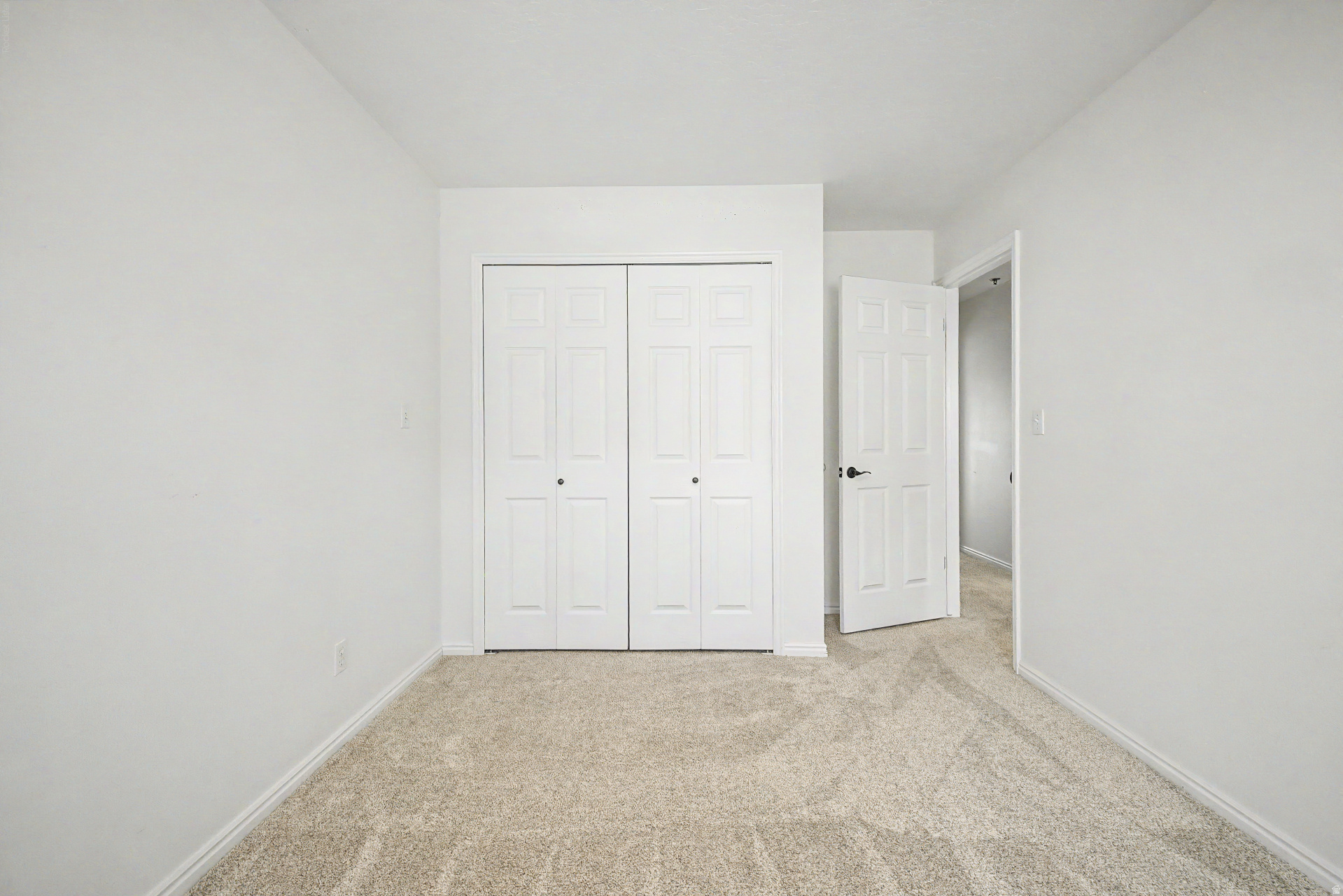 SWISS OAKS - Residential