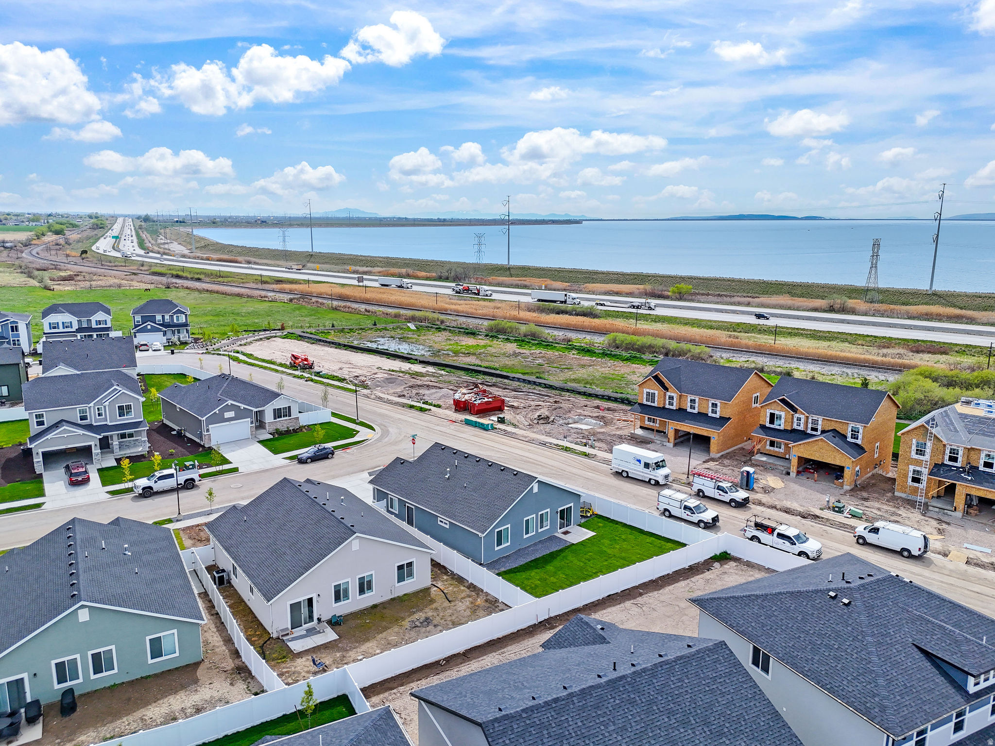 DEER RUN AT WILLARD BAY - Residential