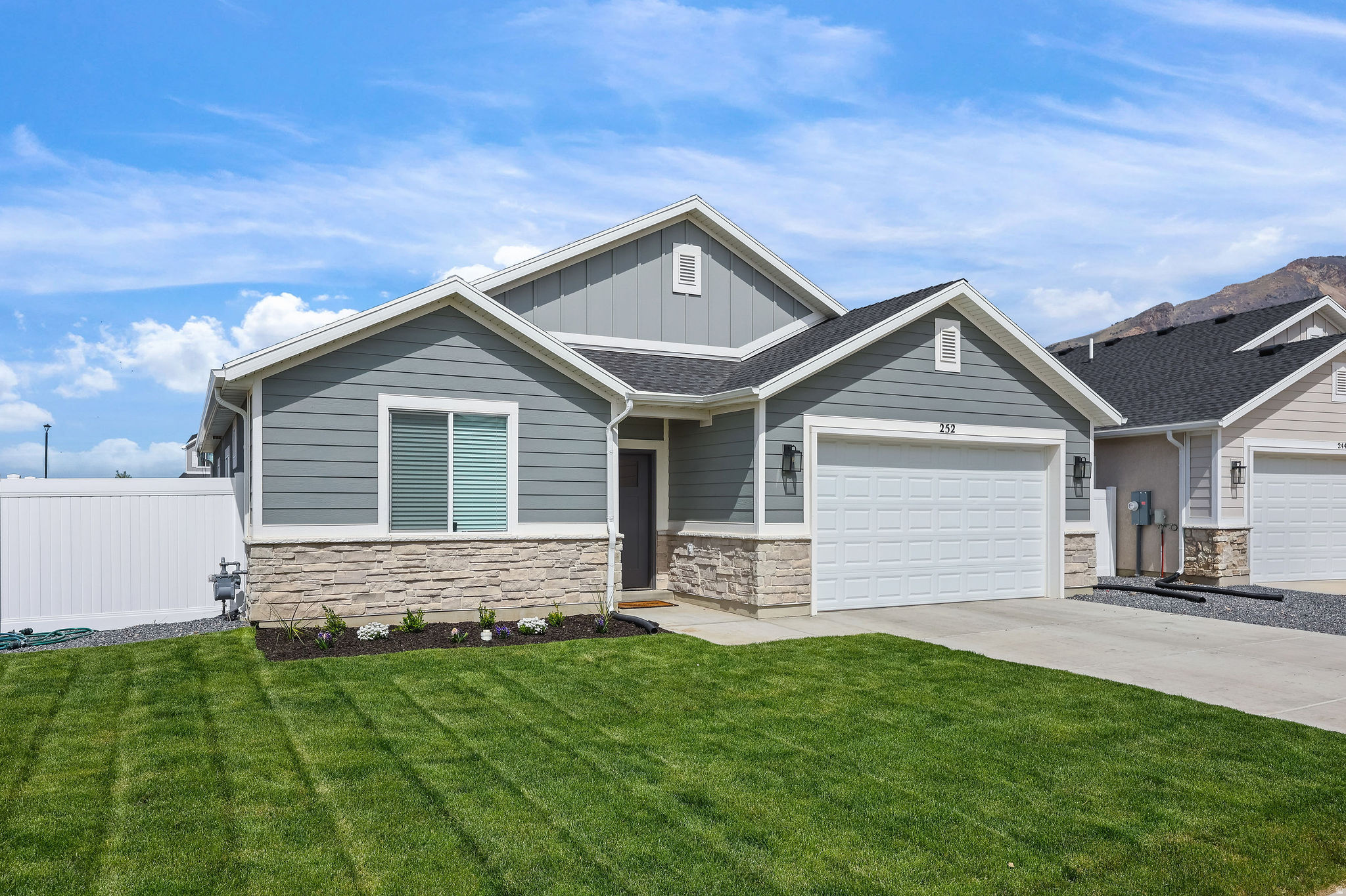 DEER RUN AT WILLARD BAY - Residential