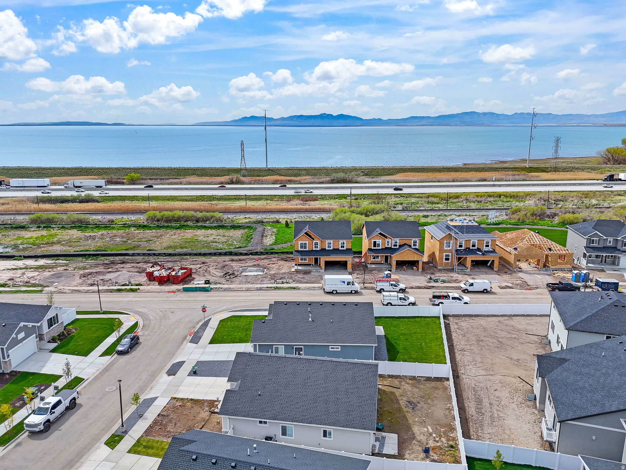 DEER RUN AT WILLARD BAY - Residential