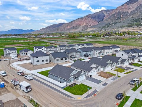 Tiny photo for 252 W 800 S, Willard, UT 84340 (MLS # 2148776)