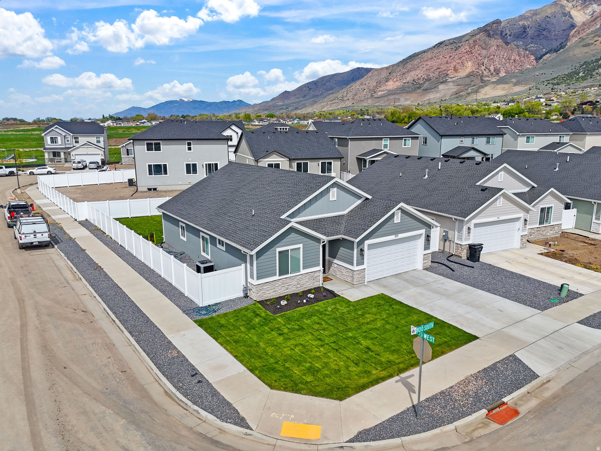 DEER RUN AT WILLARD BAY - Residential