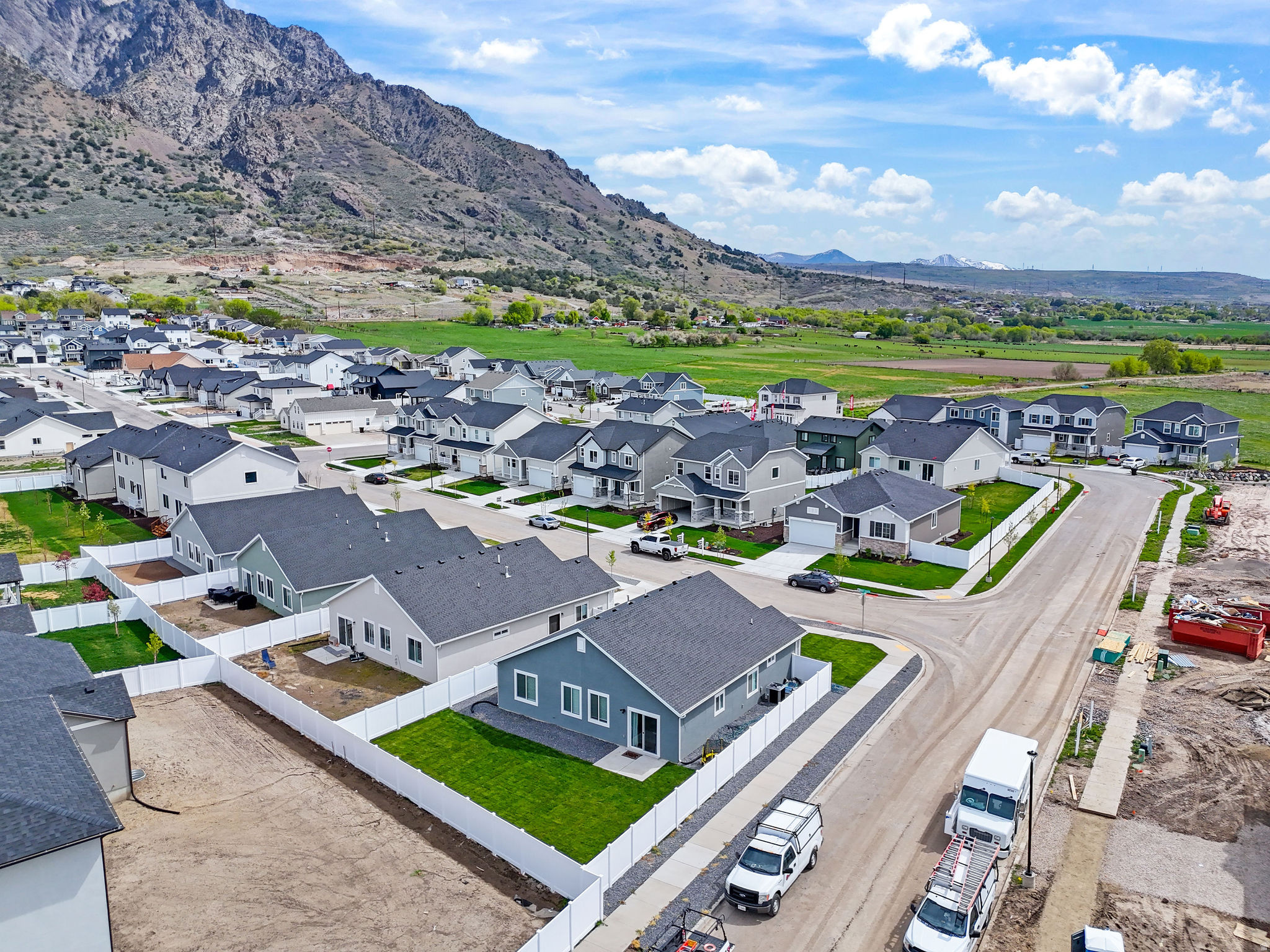DEER RUN AT WILLARD BAY - Residential