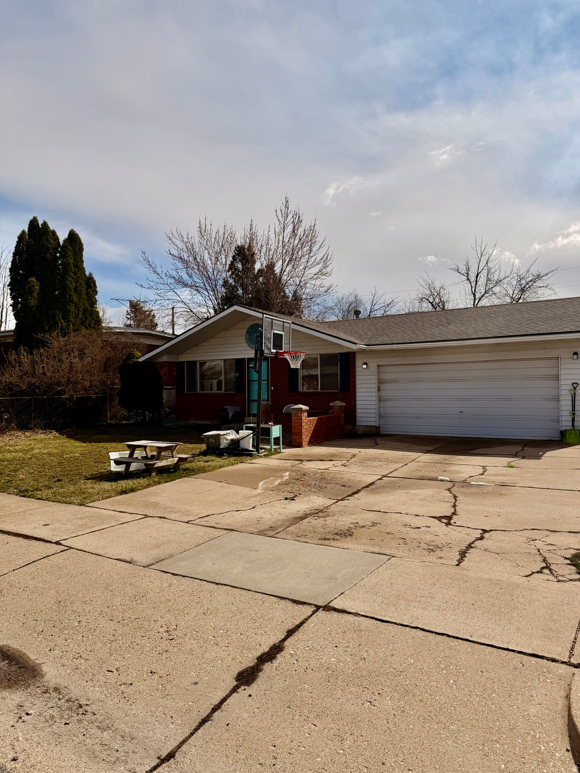 DIAMOND HILLS NO SUB - Residential