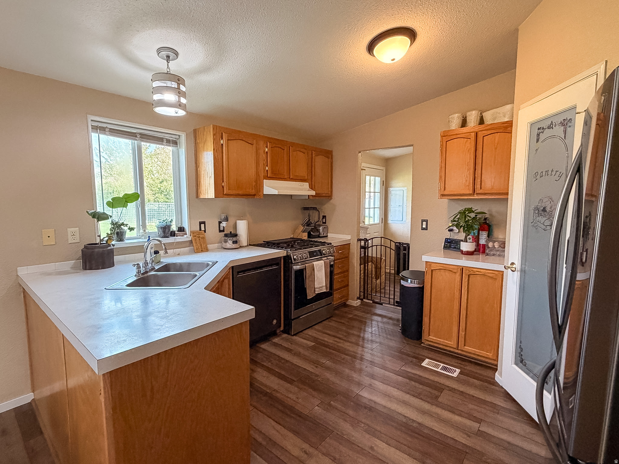 SUNSET HILLS - Residential
