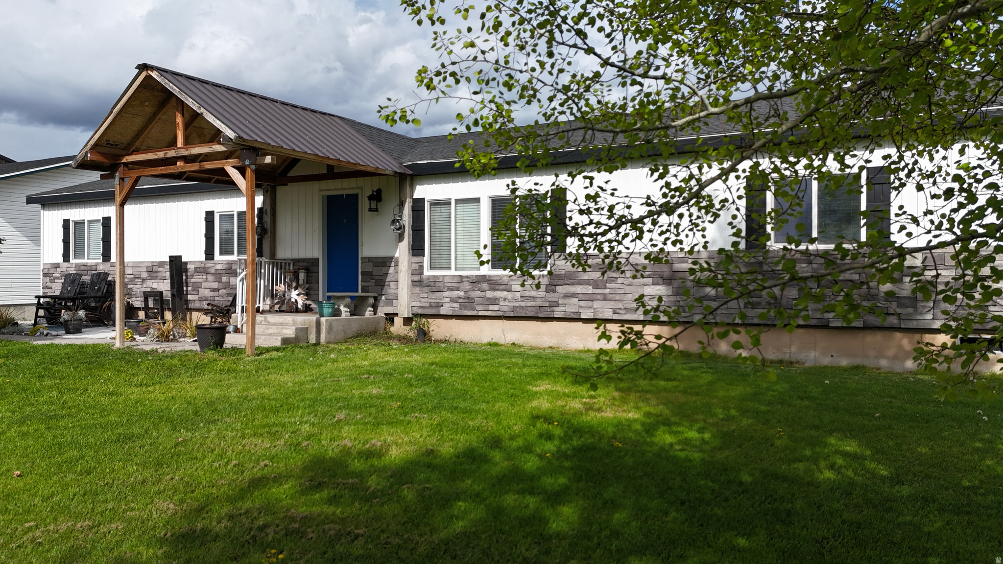 SUNSET HILLS - Residential