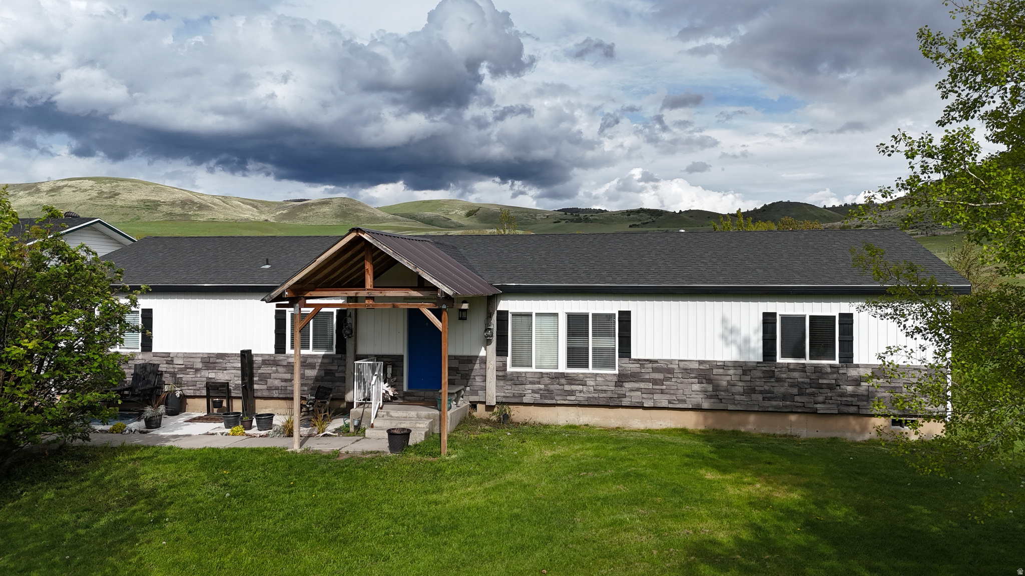 SUNSET HILLS - Residential