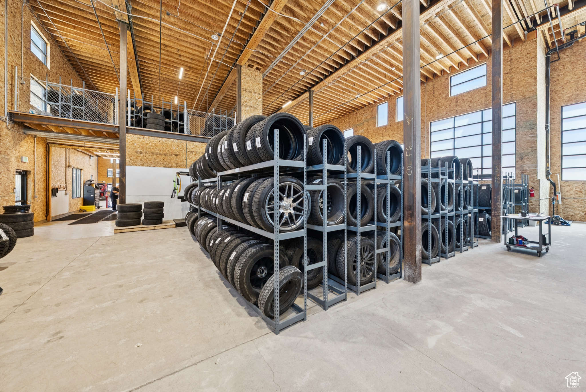 PARK EAST II BUSINESS COMMUNITY CONDOS - Commercial Sale