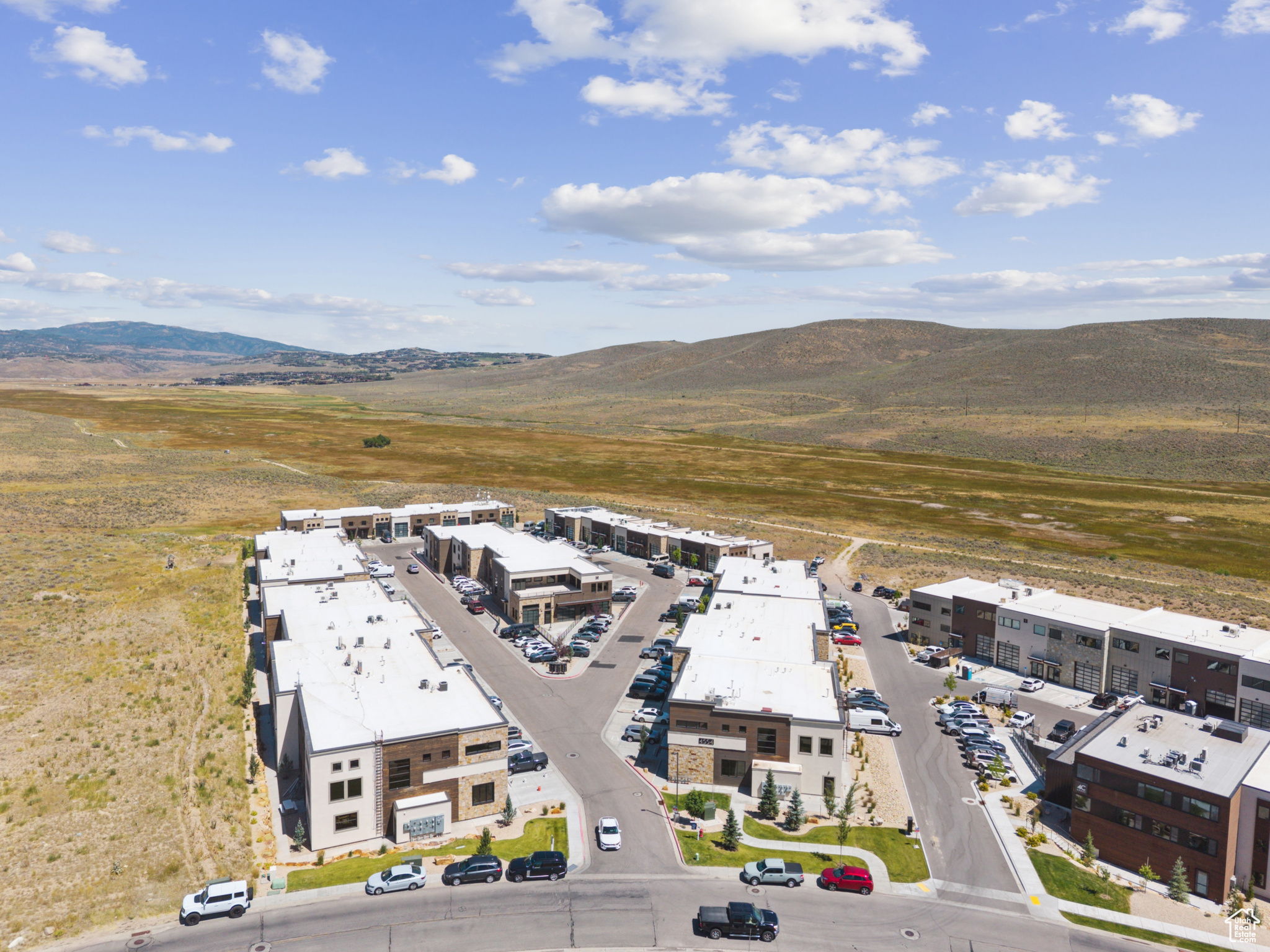 PARK EAST II BUSINESS COMMUNITY CONDOS - Commercial Sale