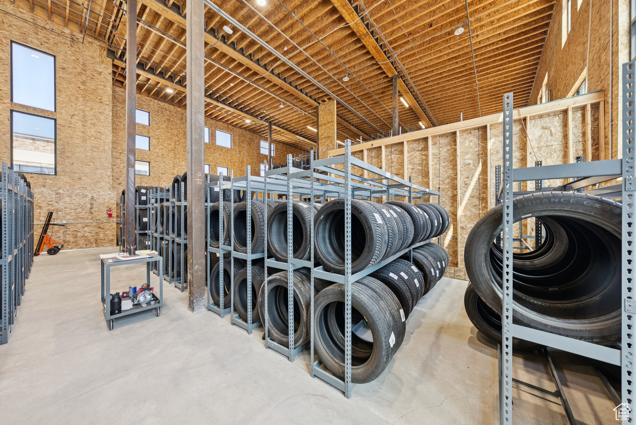 PARK EAST II BUSINESS COMMUNITY CONDOS - Commercial Sale