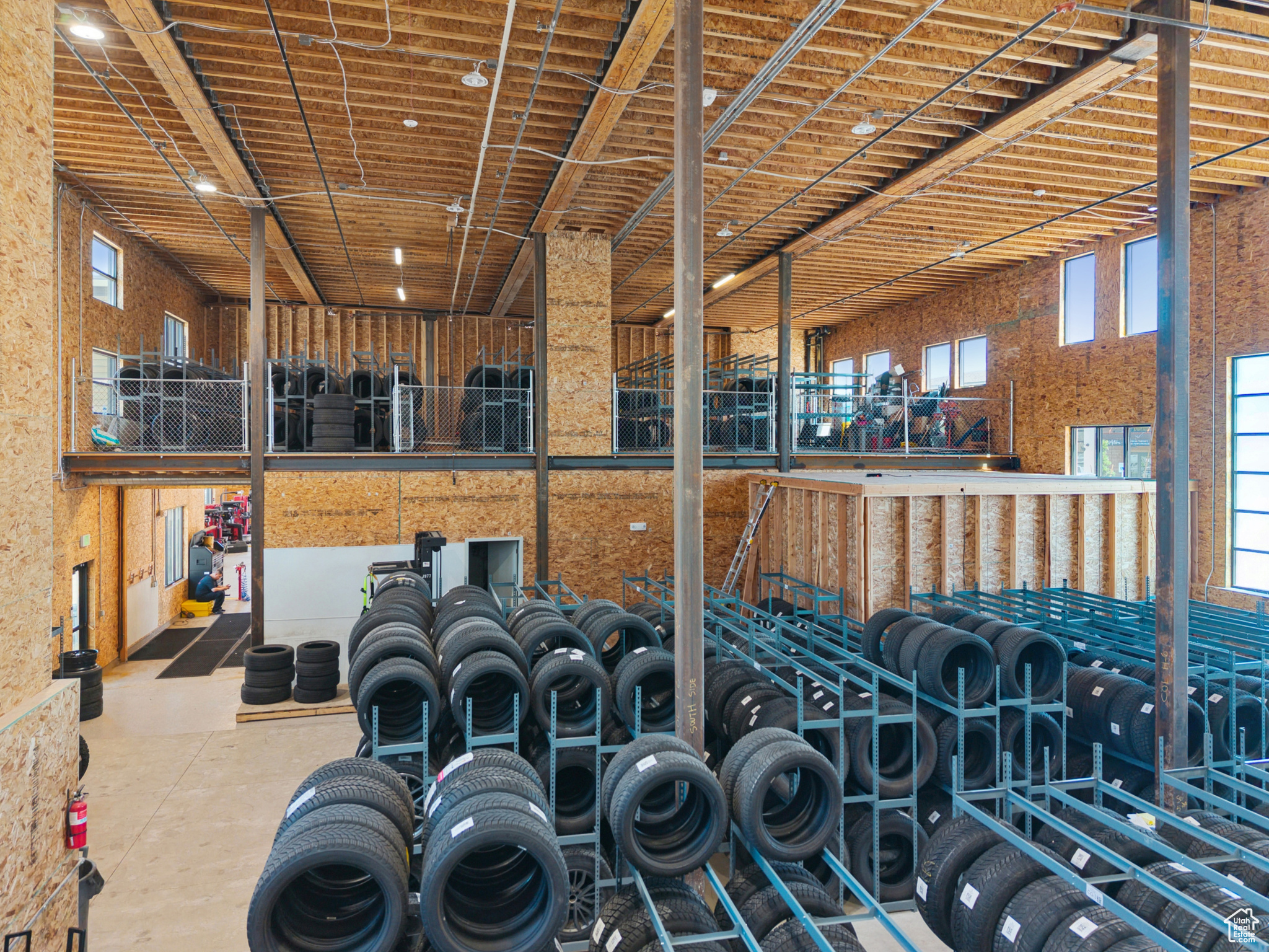 PARK EAST II BUSINESS COMMUNITY CONDOS - Commercial Sale