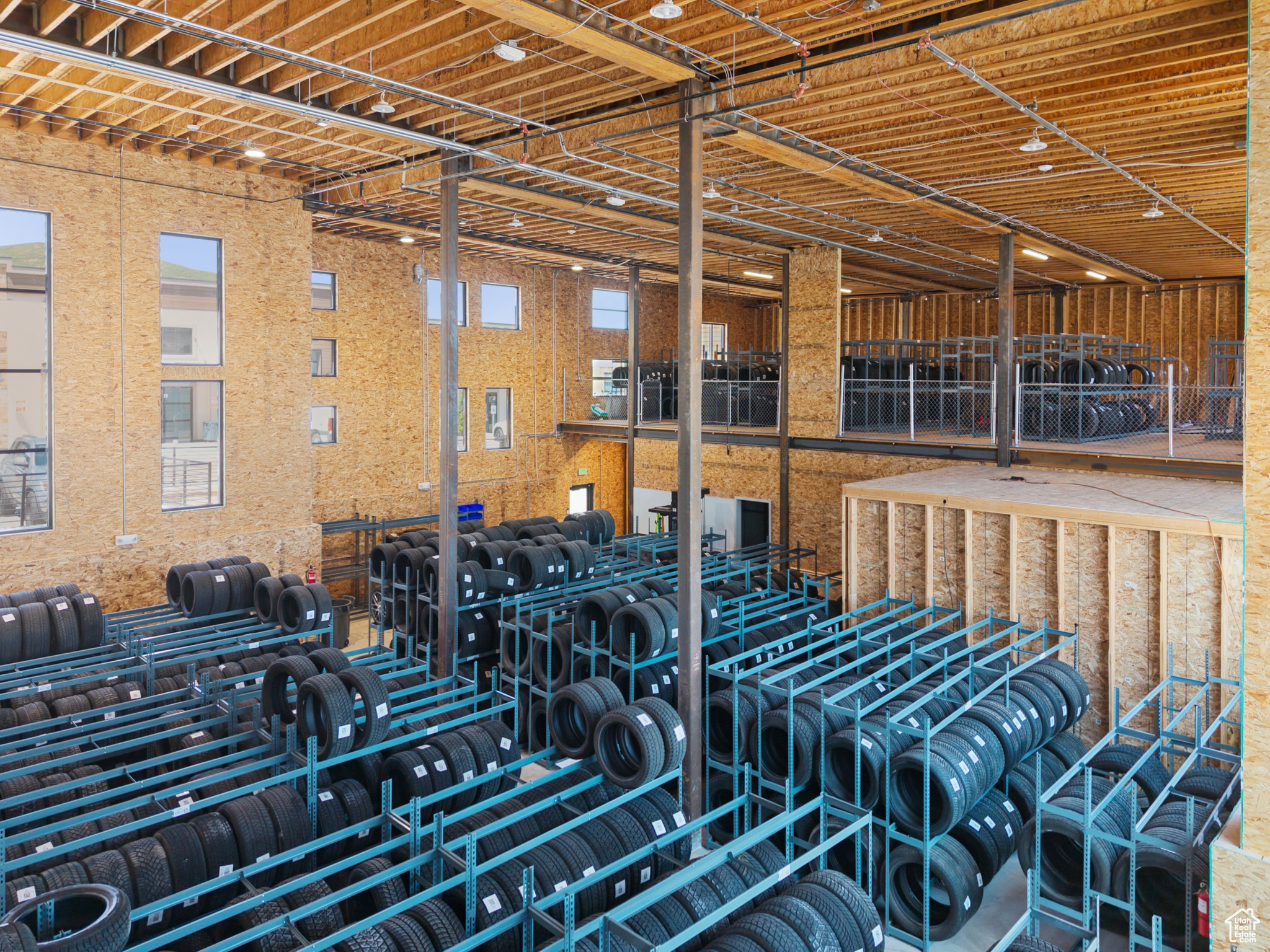 PARK EAST II BUSINESS COMMUNITY CONDOS - Commercial Sale