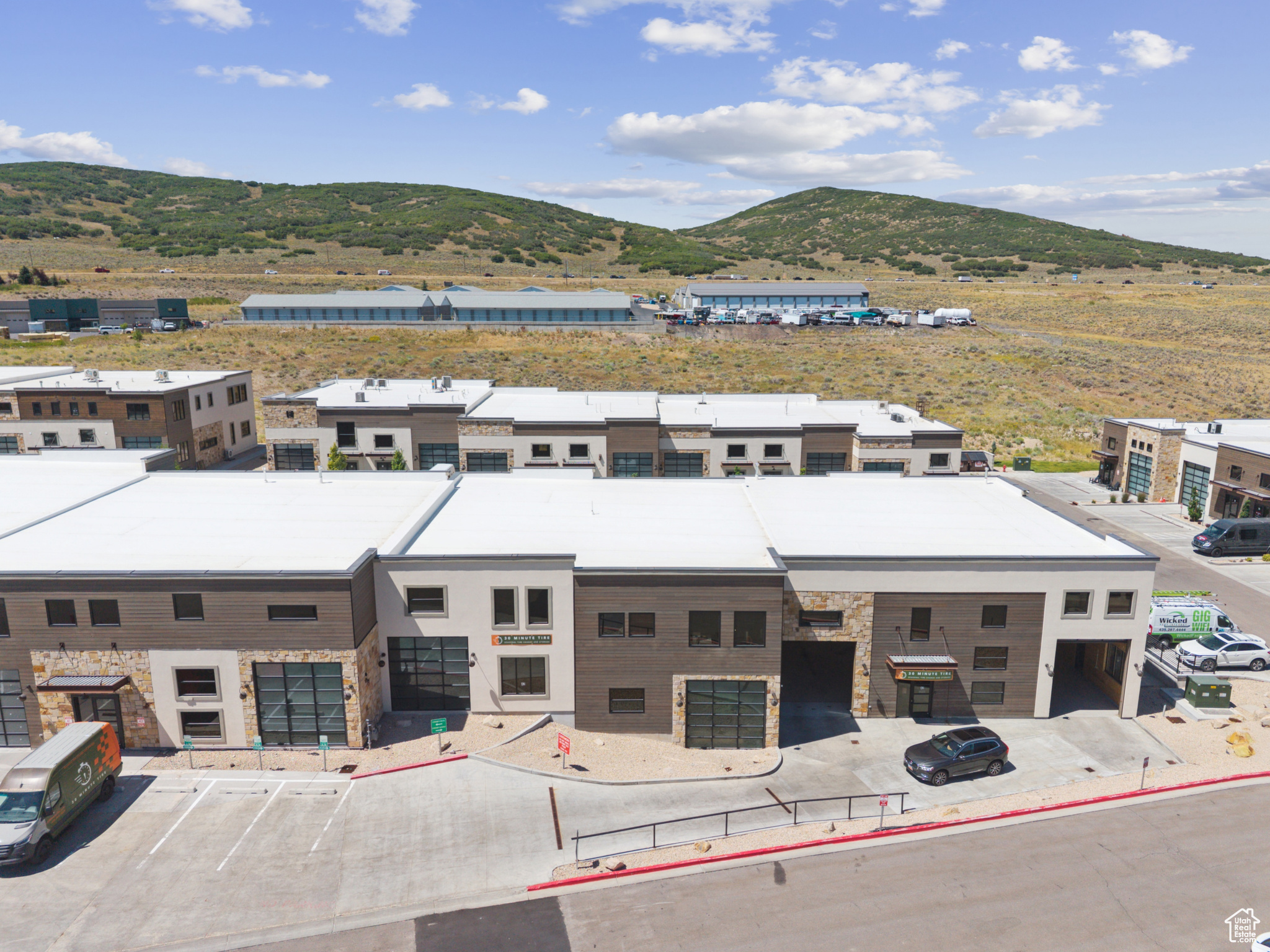 PARK EAST II BUSINESS COMMUNITY CONDOS - Commercial Sale