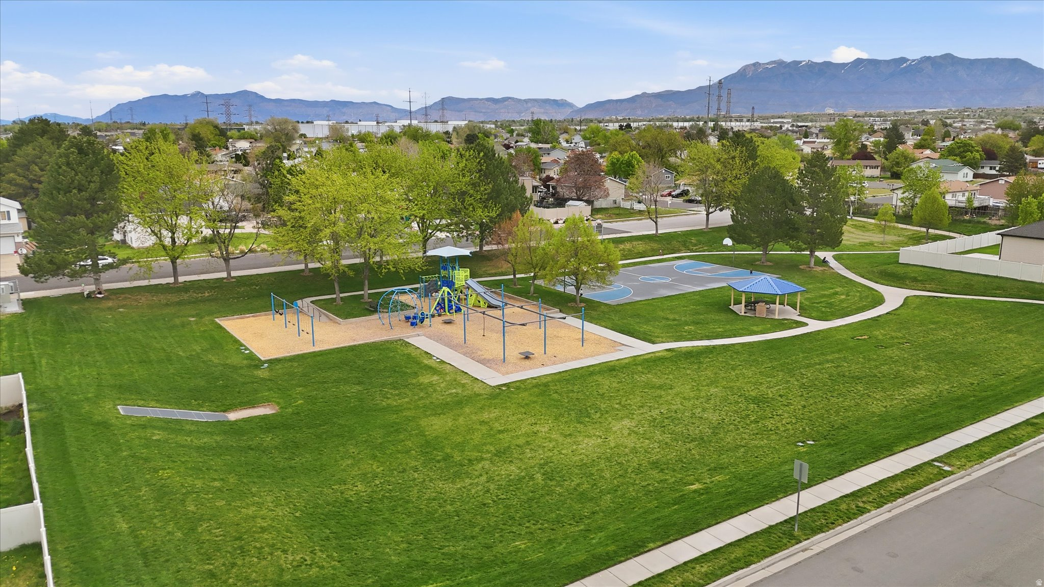 TANNER HERITAGE ESTATES - Residential