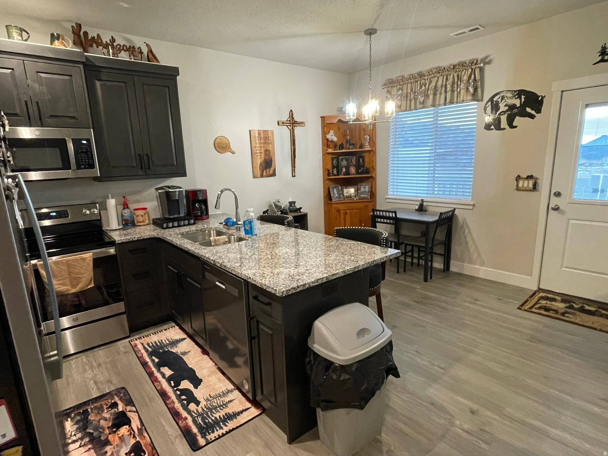 CEDAR RIDGE - Residential