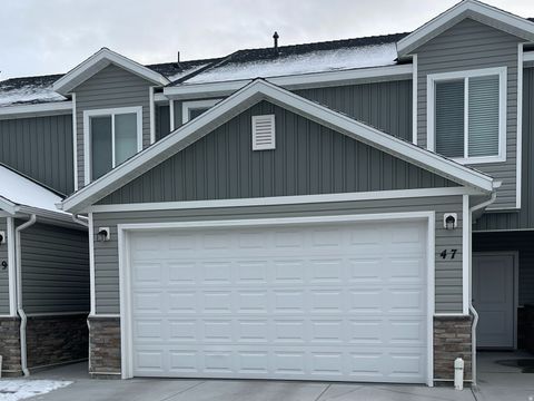 Townhouse For Sale - 47 Cedar Ln<br/> Malad City, ID 83252