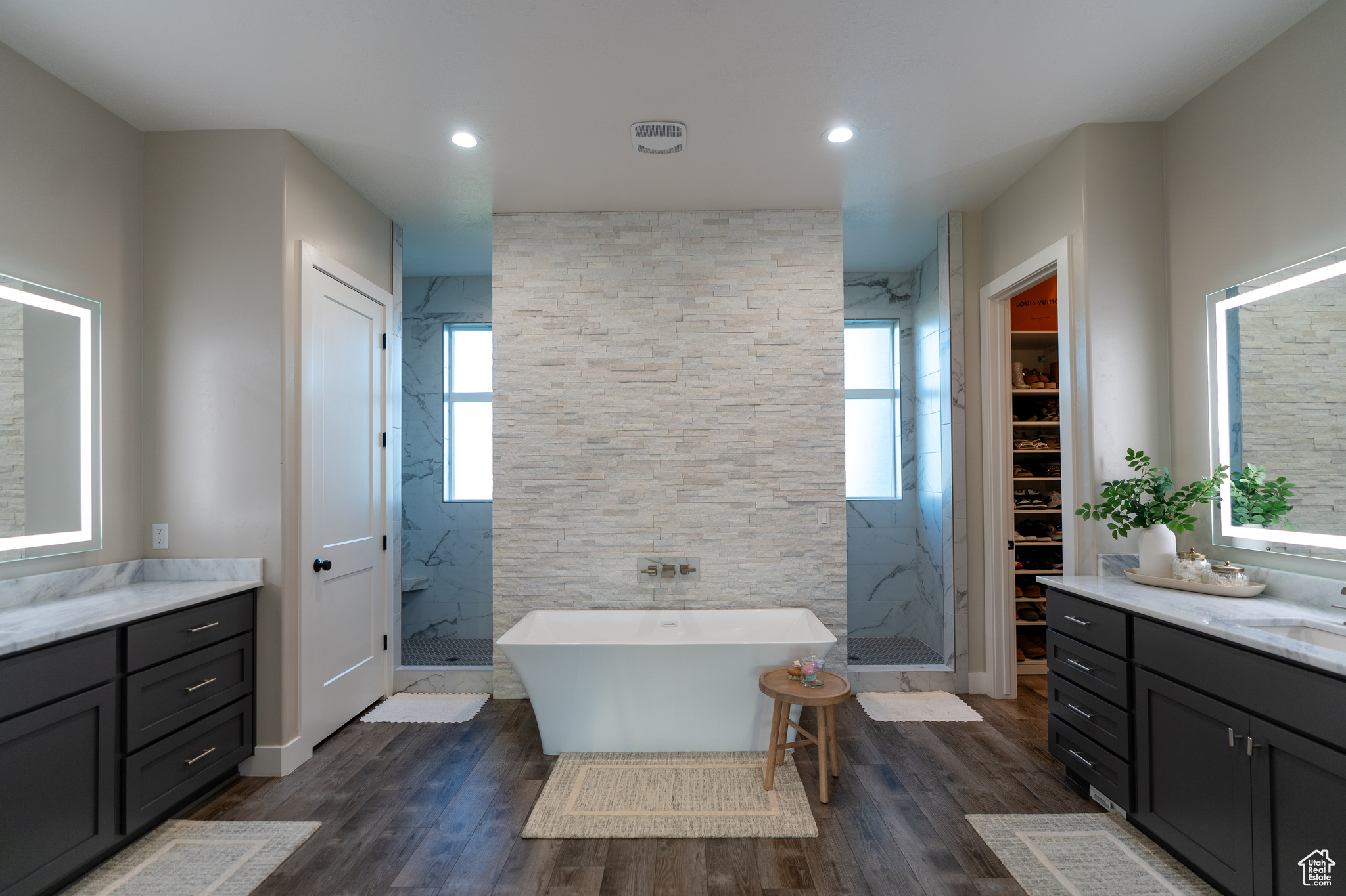 KARL HUMPHREY SUBDIVISION - Residential