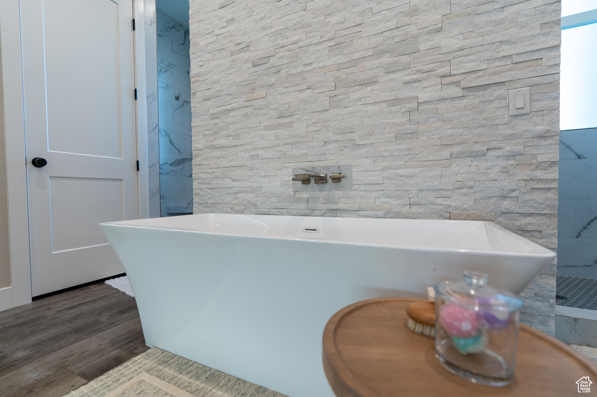 KARL HUMPHREY SUBDIVISION - Residential