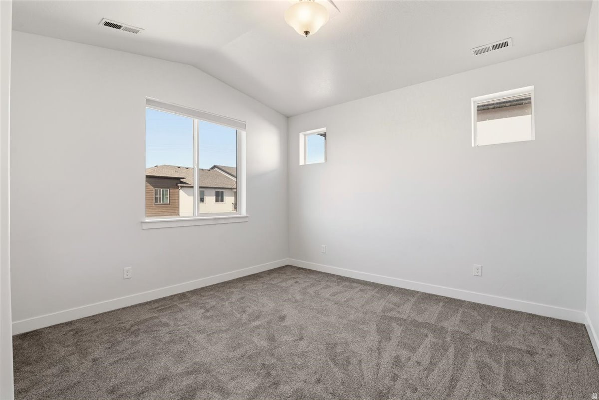 LAKE FRONT - Residential