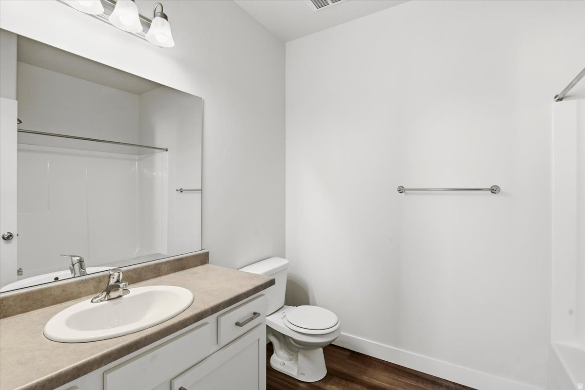 LAKE FRONT - Residential