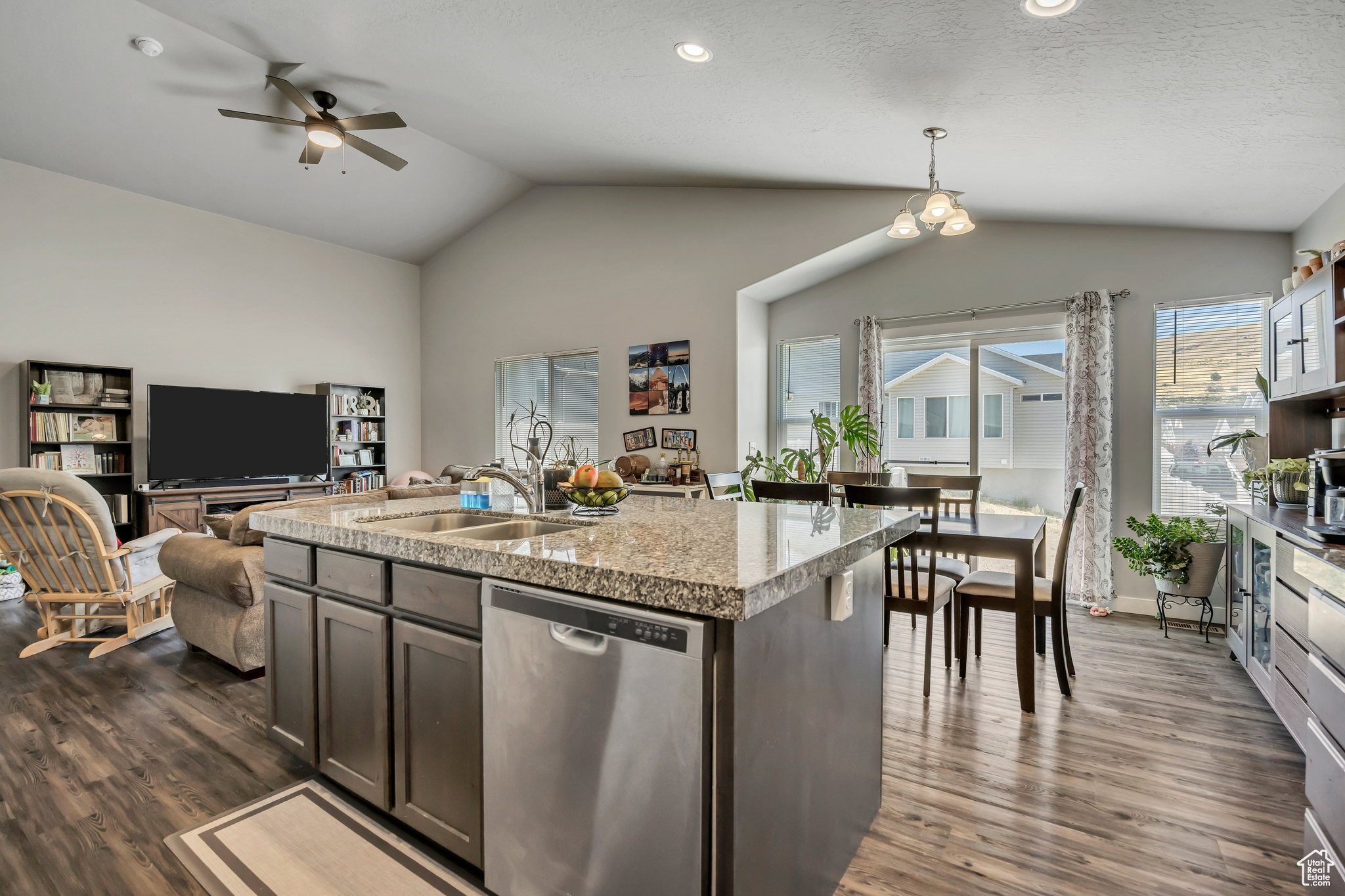 MEADOWS - Residential