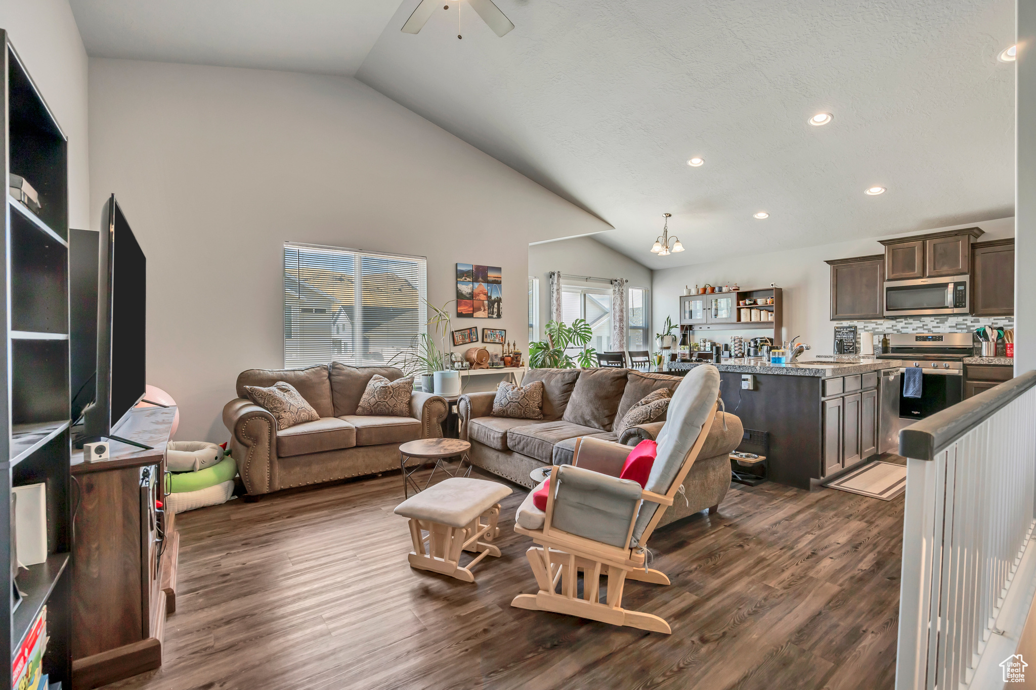 MEADOWS - Residential