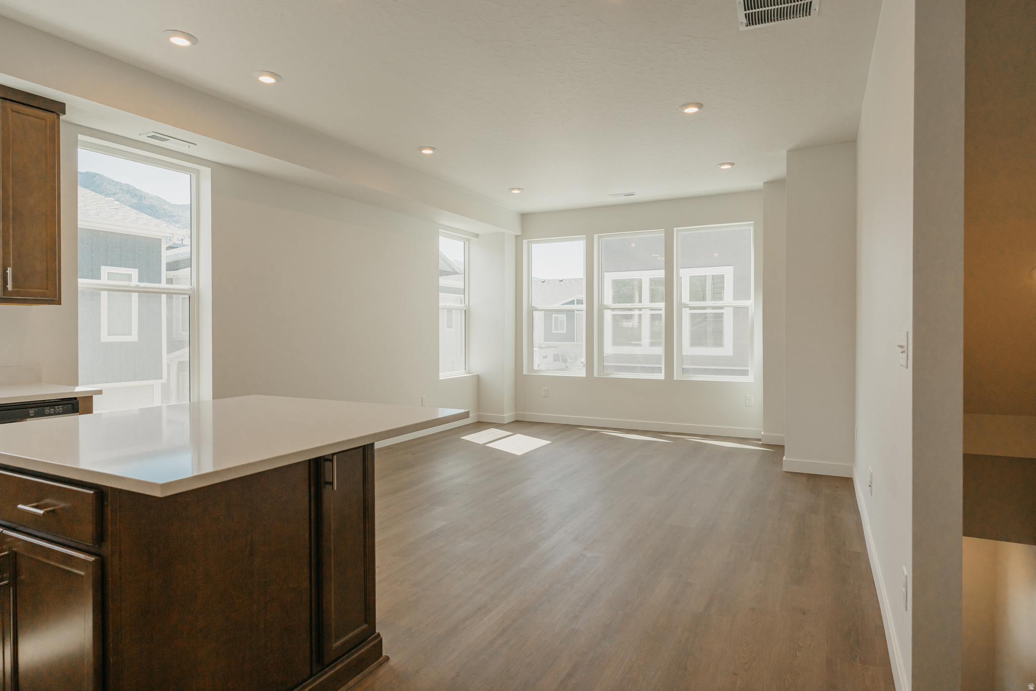 PROMINENCE POINT - Residential