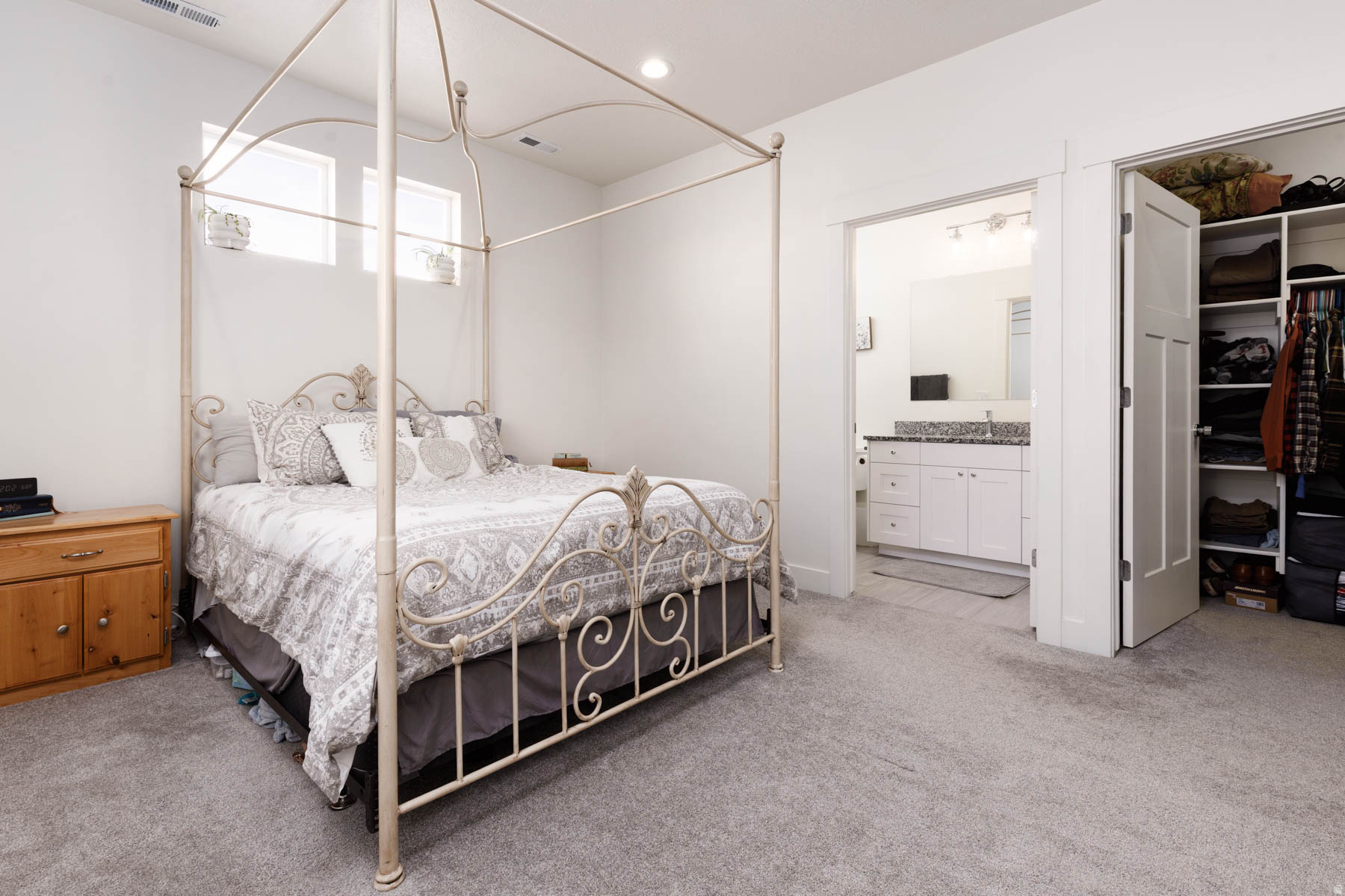 MONROE ESTATES - Residential