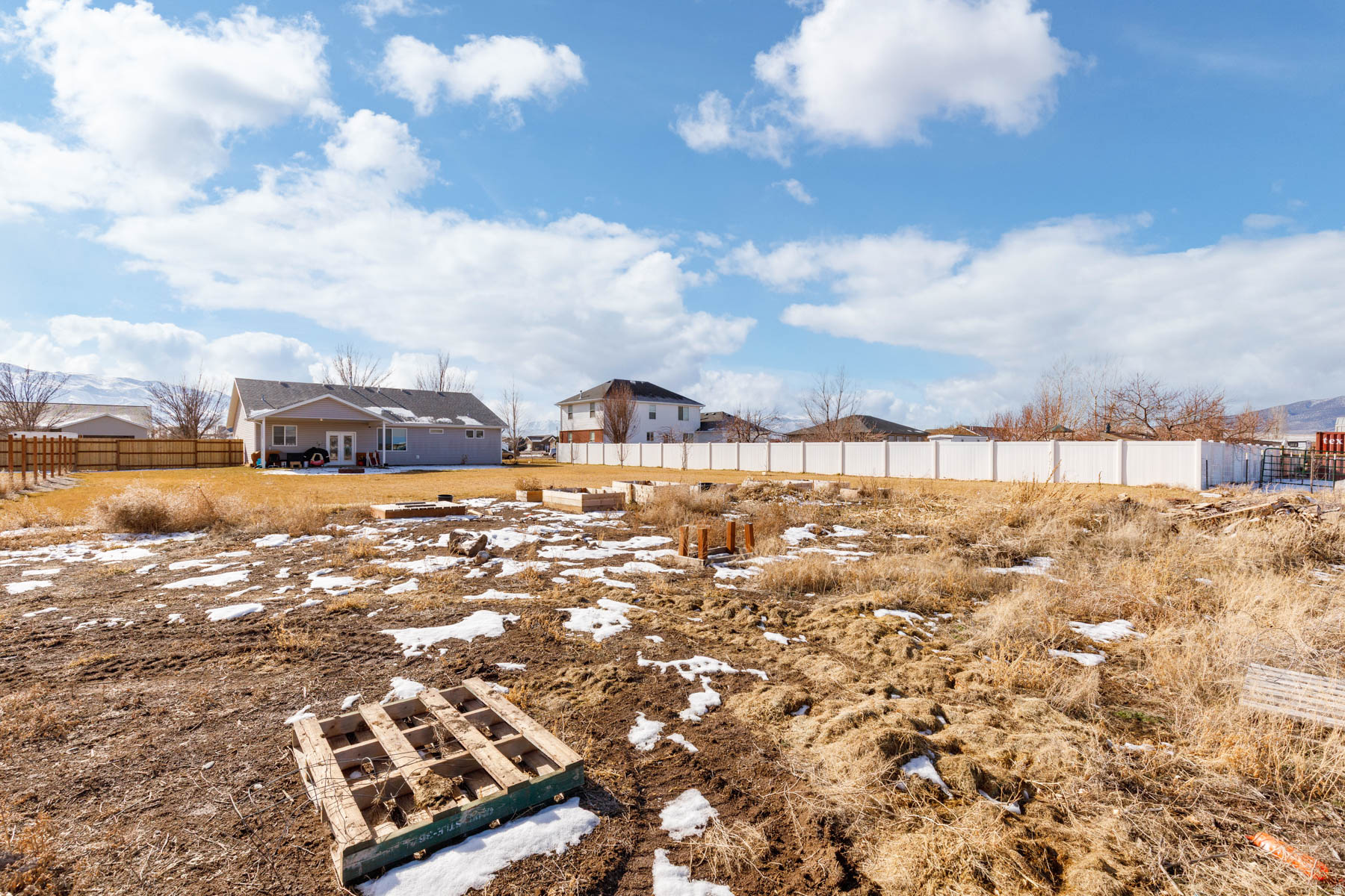 MONROE ESTATES - Residential