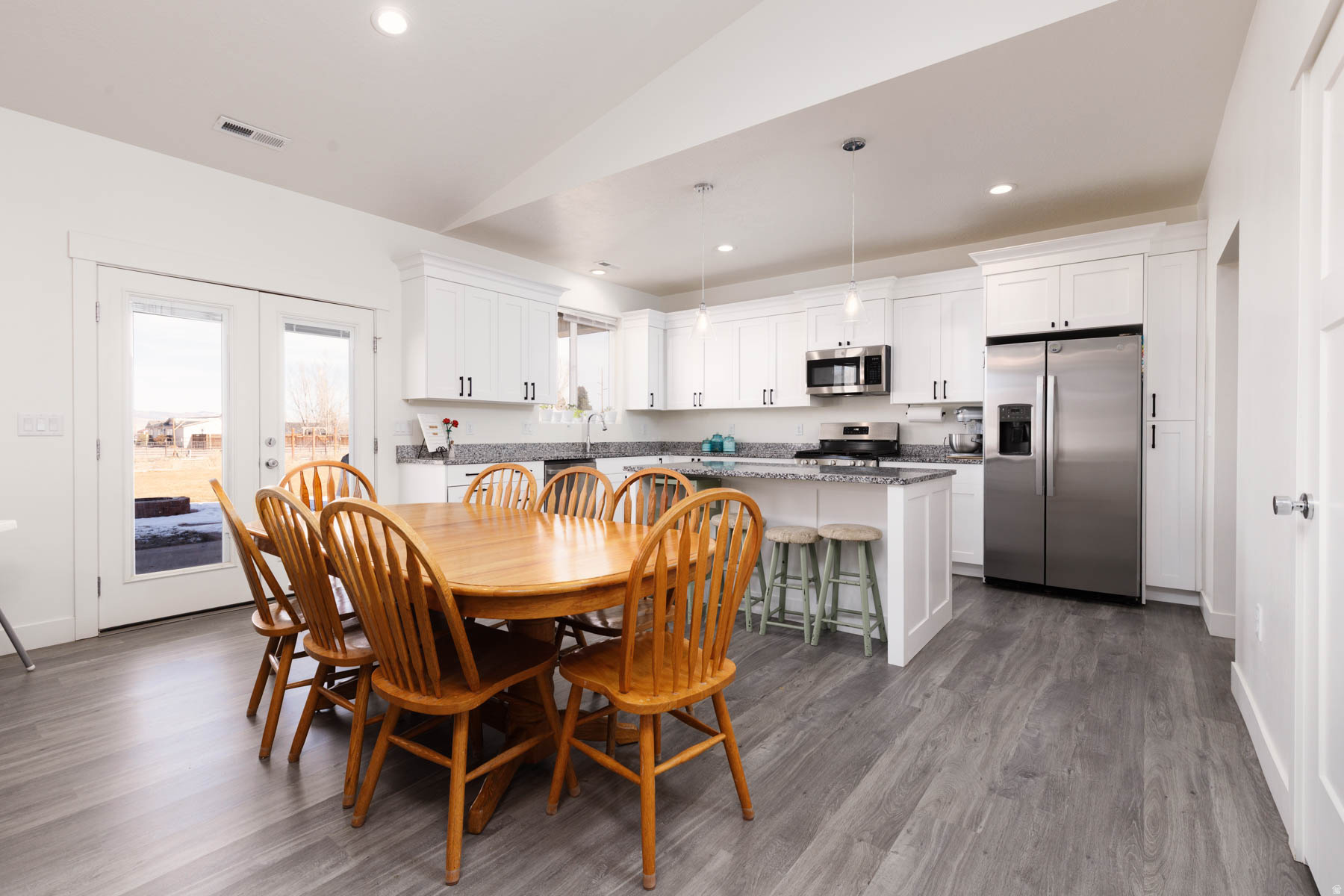 MONROE ESTATES - Residential