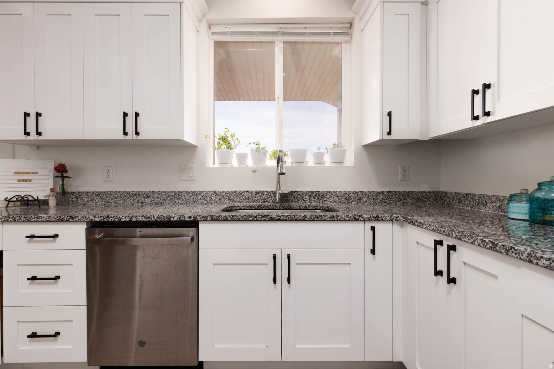 MONROE ESTATES - Residential