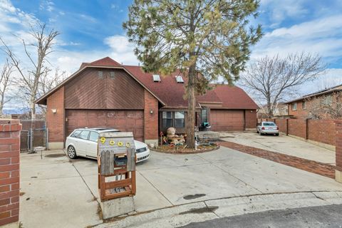 Tiny photo for 9660 S STORNOWAY CIR W, South Jordan, UT 84009 (MLS # 2139783)