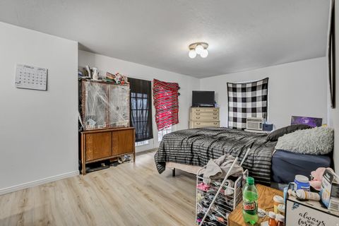Tiny photo for 9660 S STORNOWAY CIR W, South Jordan, UT 84009 (MLS # 2139783)