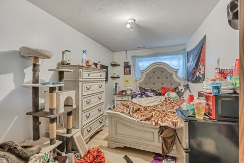 Tiny photo for 9660 S STORNOWAY CIR W, South Jordan, UT 84009 (MLS # 2139783)