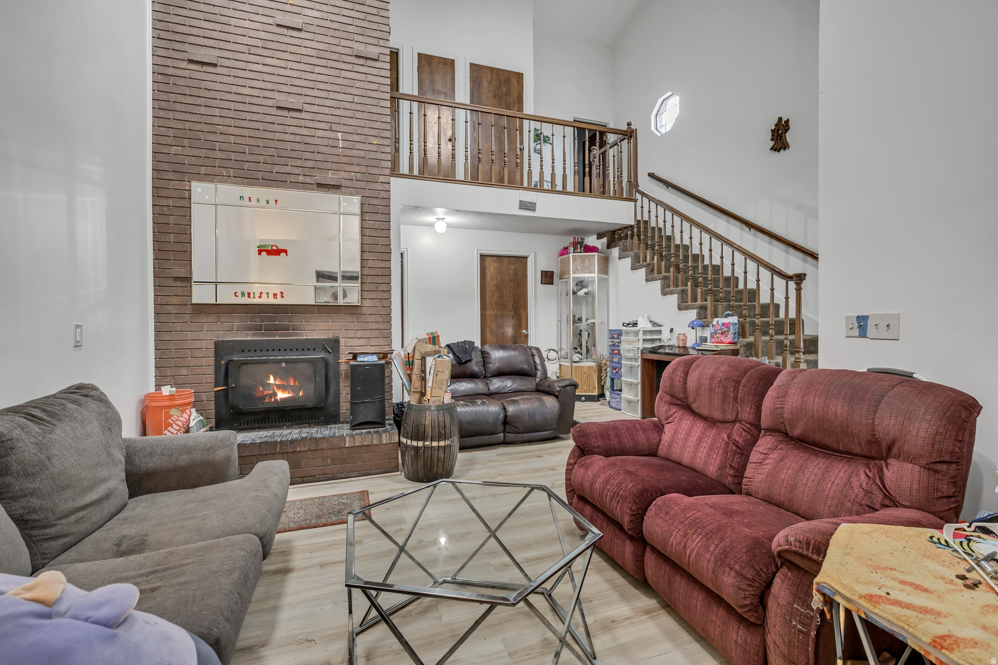 COUNTRY ESTATES - Residential