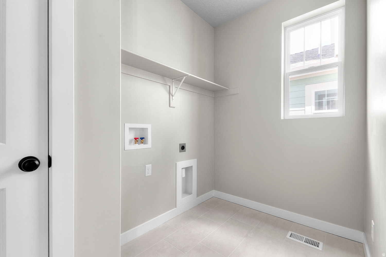 DAYBREAK CASCADES 230 - Residential